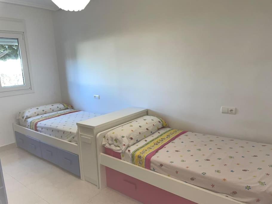 דירות רוקאוטס דה מר Moderna Y Alegre Vivienda Junto Al Mar . מראה חיצוני תמונה